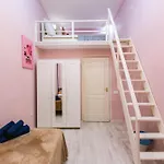 Diamond Lux - 5 Rooms, 2 Bathrooms *