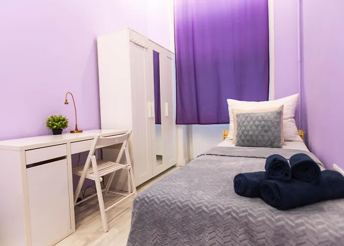 Diamond Lux - 5 Rooms, 2 Bathrooms