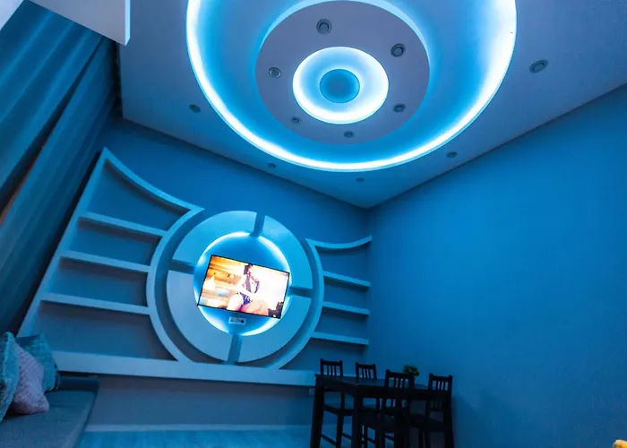 Diamond Lux - 5 Rooms, 2 Bathrooms